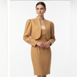 Unique and Elegant Tailor-Made 80s Power Suit: Timeless Tan Glamour!